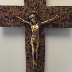 croix christ beige